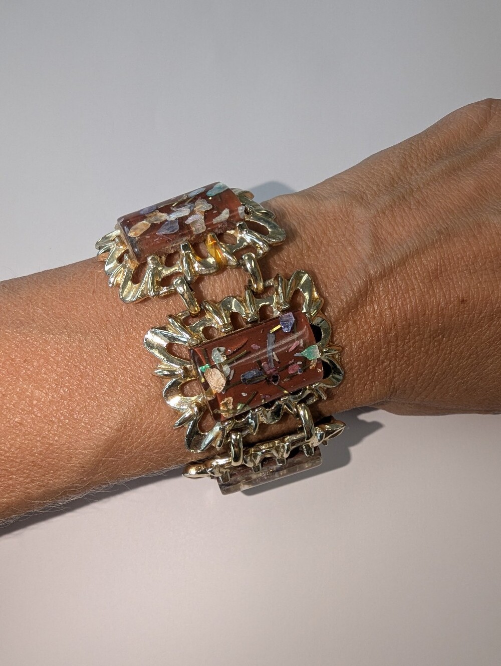 EVC CHUNKY LUCITE GOLD TONE PANEL BRACELET